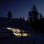 Opera di presa della centralina idroelettrica di Torgnon sotto la neve - Foto di Gian Mario Navillod.