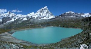 Lago del Goillet e Monte Cervino – Foto di Gian Mario Navillod.