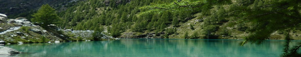 Lago Blu di Verra a maggio - Foto di Gian Mario Navillod.