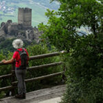 Il castello di Cly (Saint-Denis) dal Ru de Marseiller - Foto di Gian Mario Navillod.