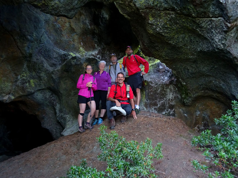 Interno della grotta delle tre bocche in Valmeriana - Foto di Gian Mario Navillod